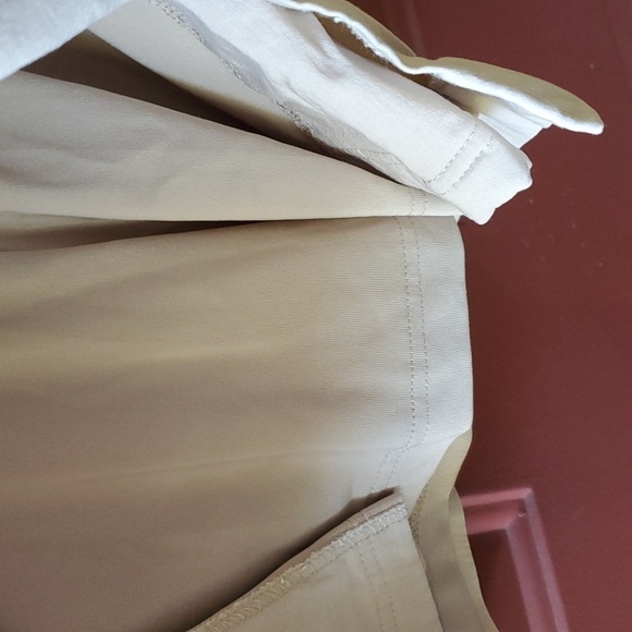 Sport Haley beige skort size 6 with 3 pockets - Picture 3 of 9